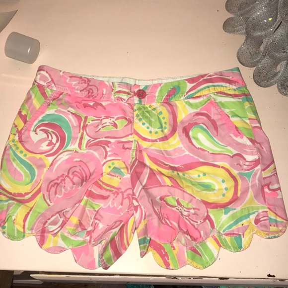 Lily Pulitzer shorts - Picture 1 of 3
